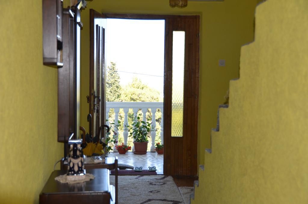 Apartment Dragovic Улцинь Екстер'єр фото